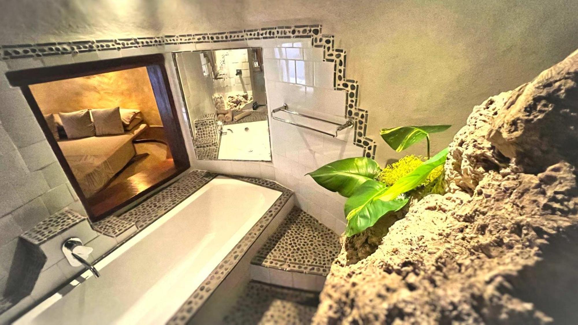 Rockwater Resort Iuiak Bagian luar foto
